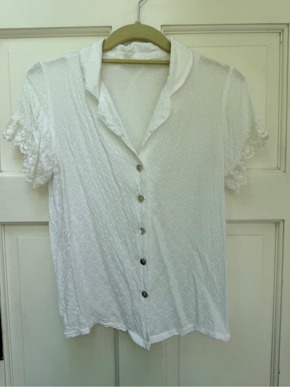 Flora Nikrooz white button down blouse